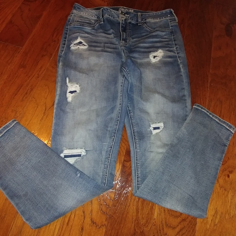 High waisted Distressed jeans - size 14